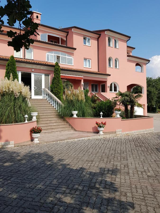 Villa Chiara Krnica Exterior photo